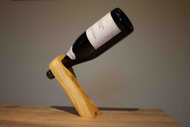 Porte-bouteille en équilibre