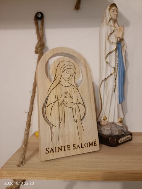 Sainte Salomé en bois — en situation
